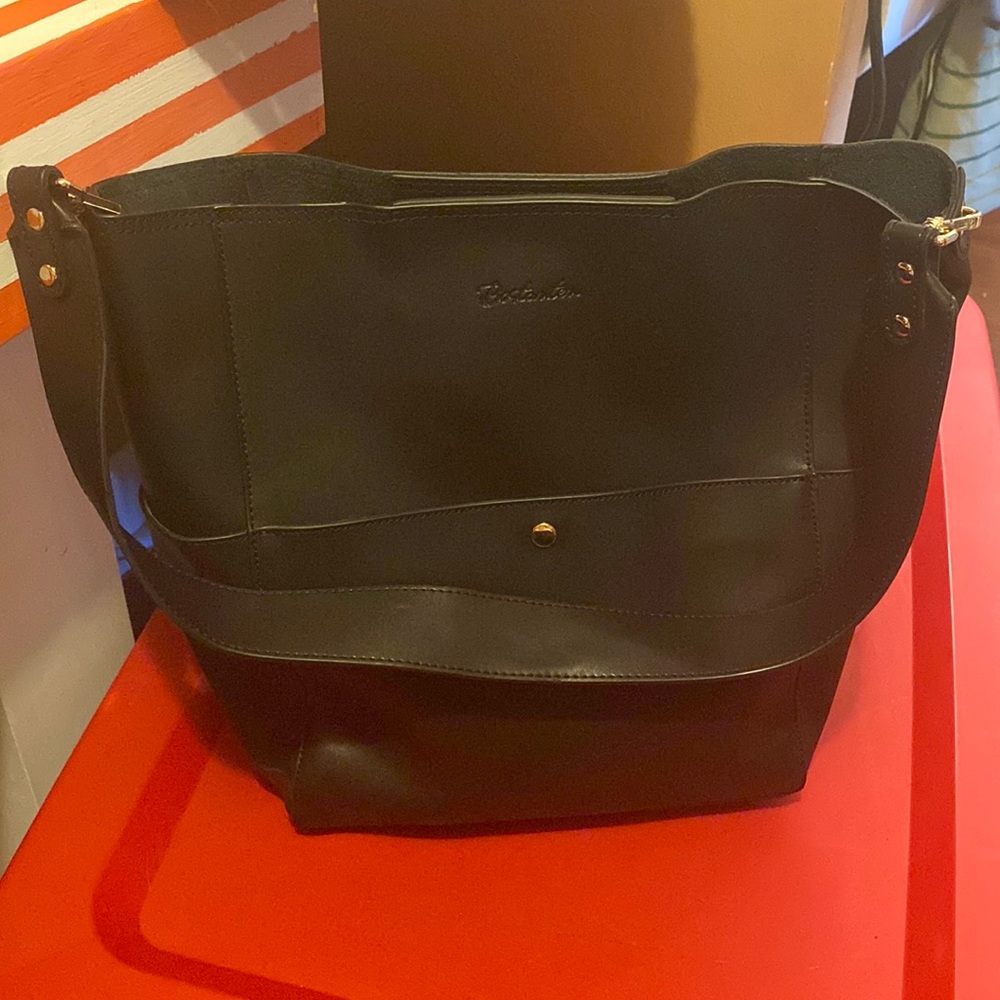 LEATHER HOBO BAG